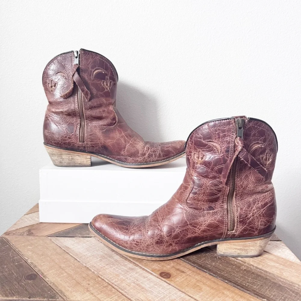 Dingo 7" Western Adobe Rose Side-Zip Women’s Boots - Picture 8 of 14